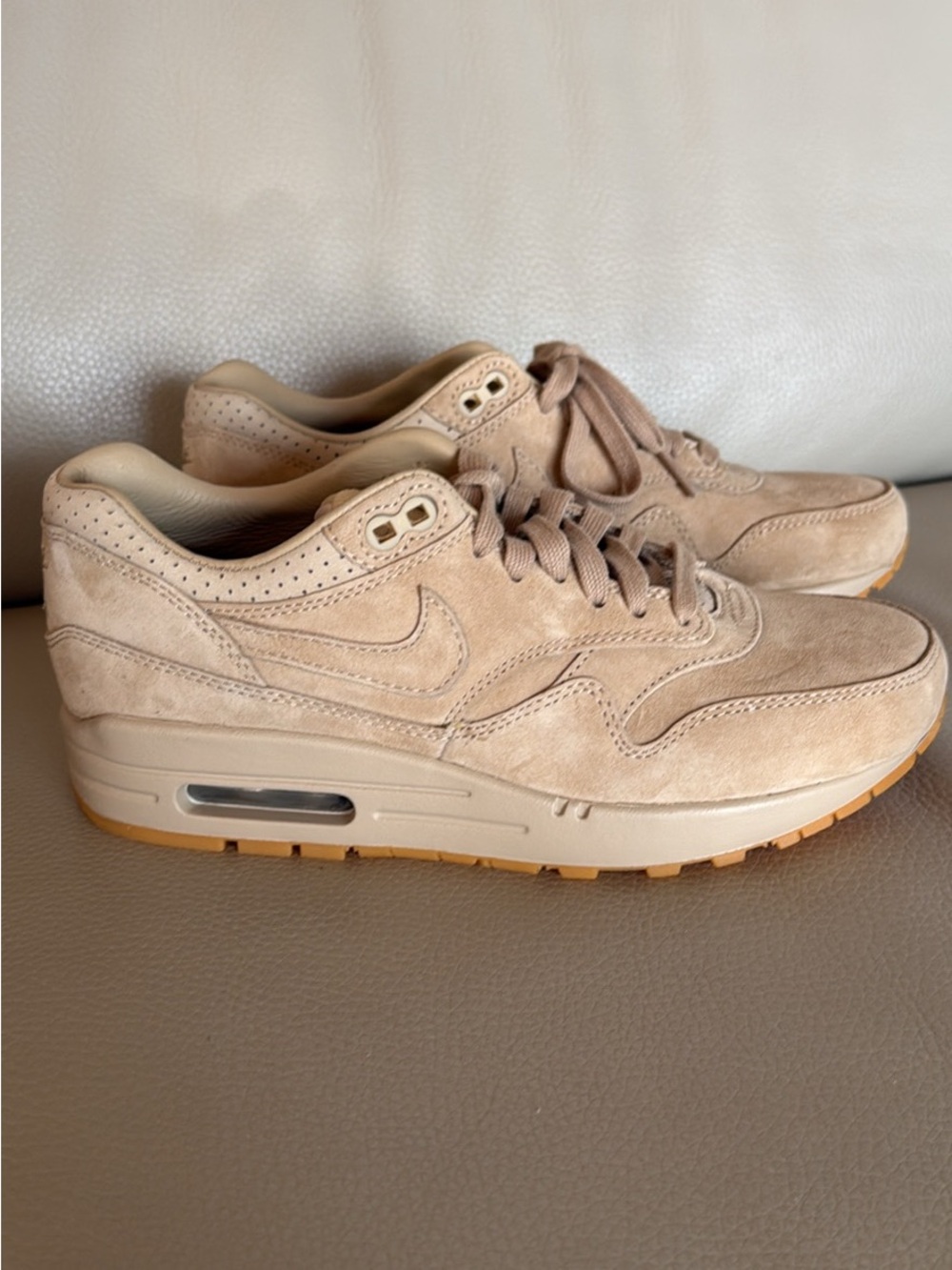 New Nike Air tan cream nude women’s suede 7 soft no box